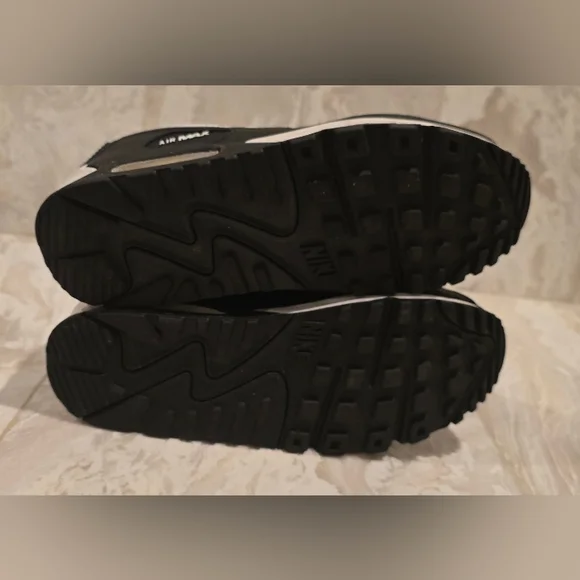 Nike Air Max Black & White Sneakers - Picture 7 of 12